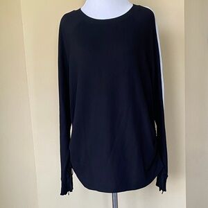 VERA WANG White Stripe Black Long Sleeve T Shirt
